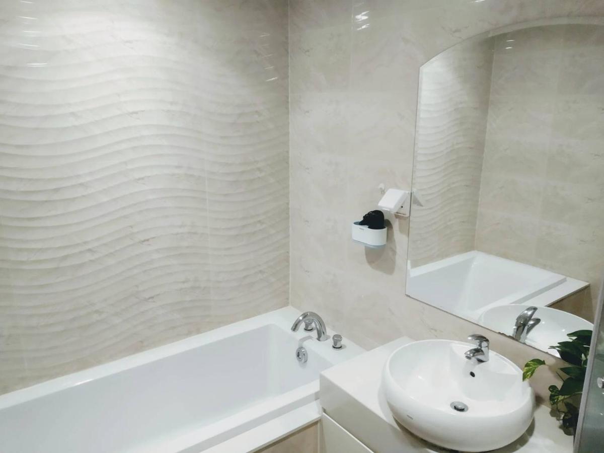 Vinhomes Time City And Parkhill Premium Apartment Hanoi Dış mekan fotoğraf